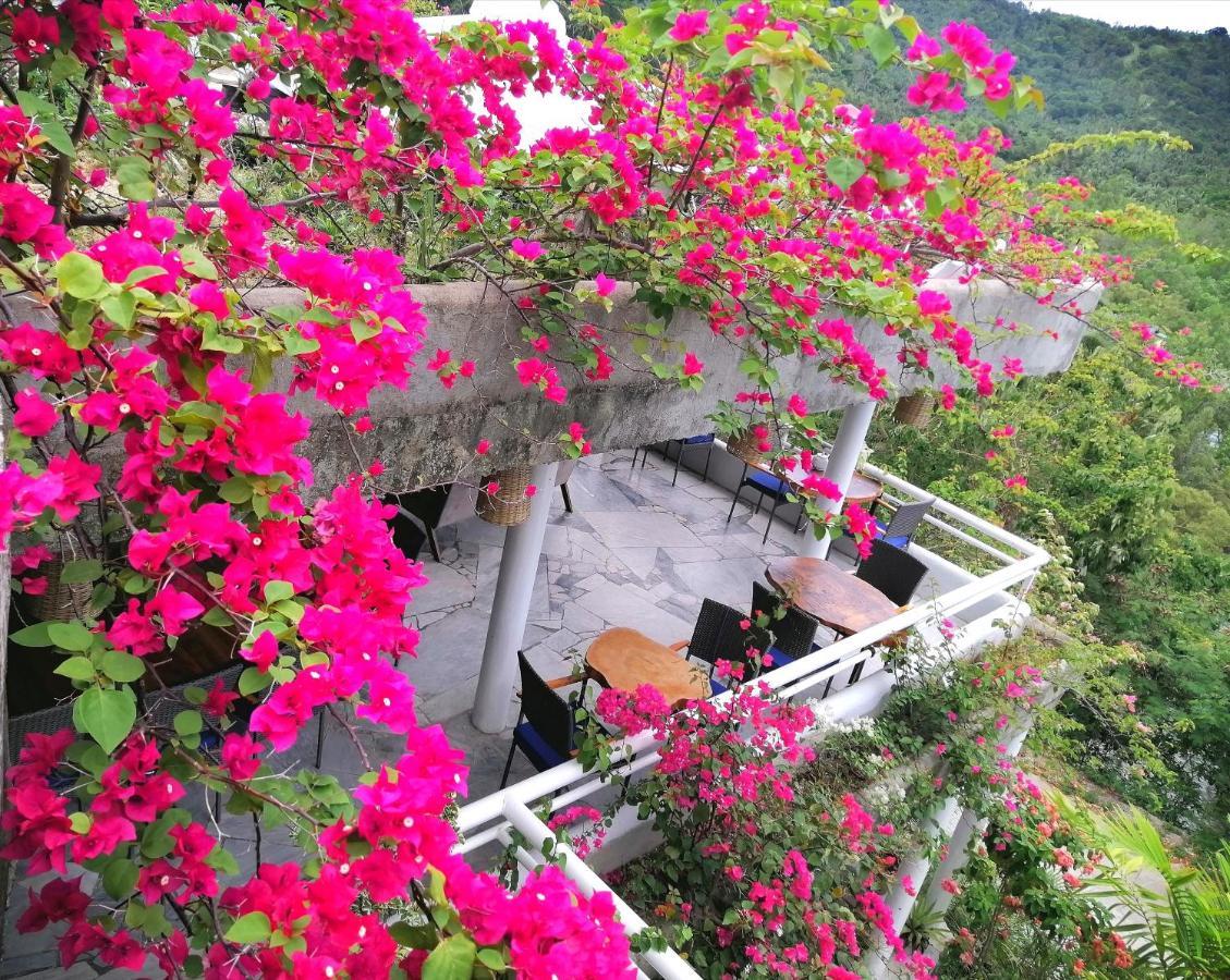 Lonos Circle Private Garden Bed & Breakfast Romblon Eksteriør bilde