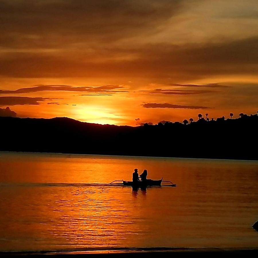 Lonos Circle Private Garden Bed & Breakfast Romblon Eksteriør bilde